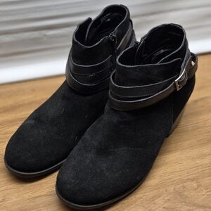 Sonoma Women's Black Suede Ankle Boots